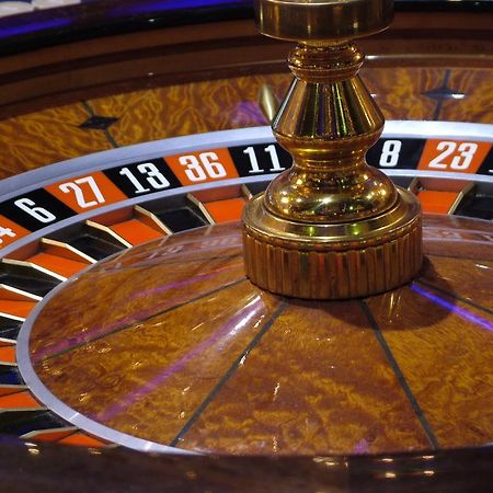 Ambassador Hotel & Casino パラマリボ エクステリア 写真