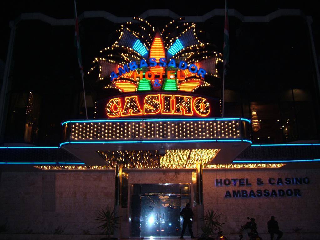 Ambassador Hotel & Casino パラマリボ エクステリア 写真